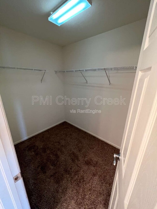 Building Photo - 2115 Selenite Ct