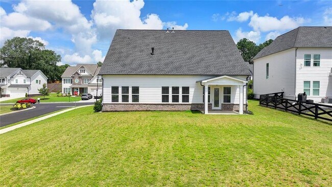 Building Photo - 3695 Andover St