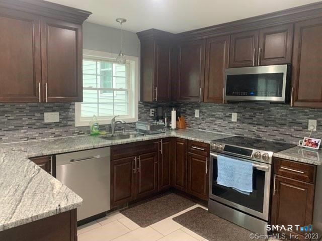 Building Photo - 994 Bunker Hill Ave