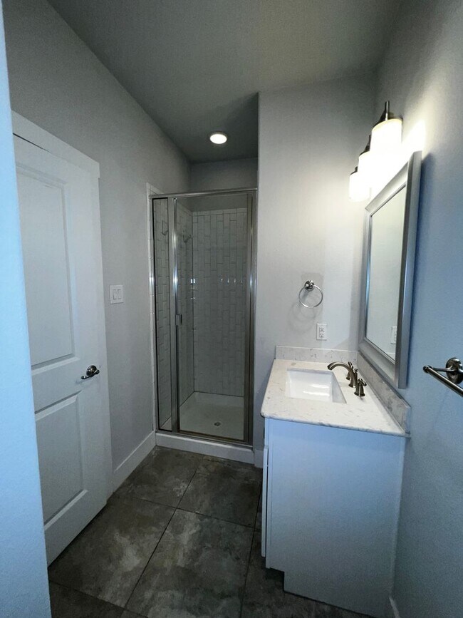 Building Photo - 1319 Rancho Mirage Dr