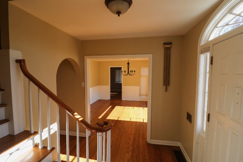 Building Photo - 1190 Manor Dr