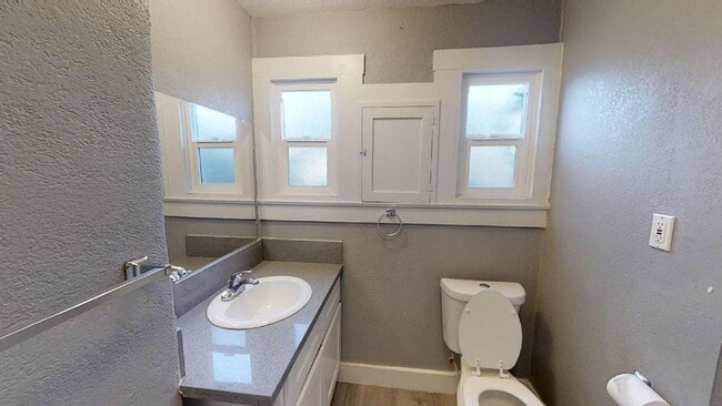 Building Photo - Coming Soon! Charming Cottage for Lease in Downtown Riverside, California!