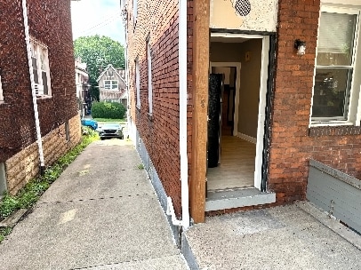 Building Photo - 3518 Beechwood Blvd
