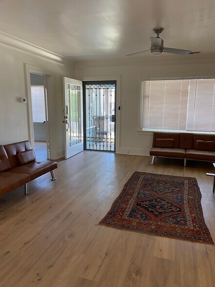 Building Photo - 665 Loma Ave