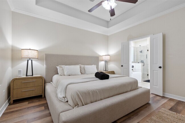 Building Photo - 711 Audra Ln