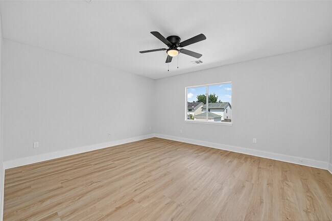 Building Photo - 19515 Fletcher Way Dr