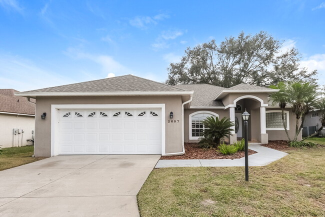 Building Photo - 2607 Pine Valley Dr