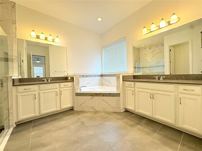 Building Photo - 4645 Butler National Dr