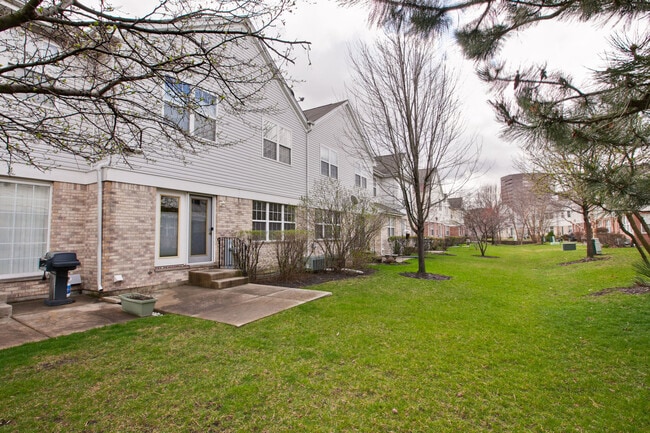 Building Photo - 274 Bay Dr