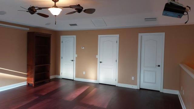 Building Photo - 5 bedroom in Jacksonville FL 32256