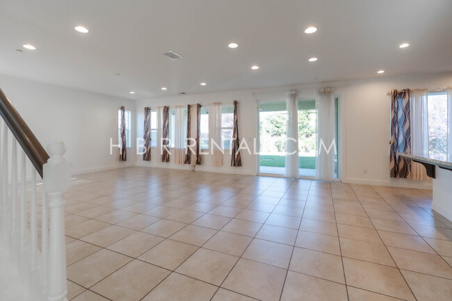 Building Photo - EXCLUSIVE ELLIS HOME For Rent in Tracy - o...