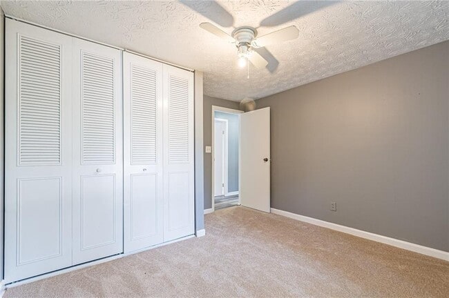 Building Photo - 806 Houndstooth Trail NW