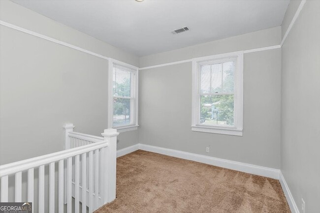 Building Photo - 211 Broad St