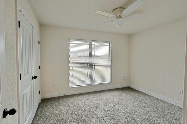 Building Photo - 6114 Redberry Dr