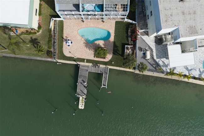 Building Photo - 11820 Capri Cir S