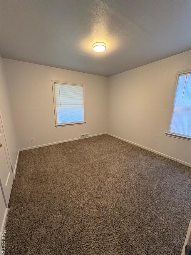 Building Photo - 11099 Studebaker Ave