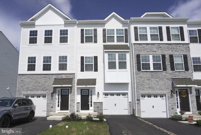 Building Photo - 148 Bell Ct