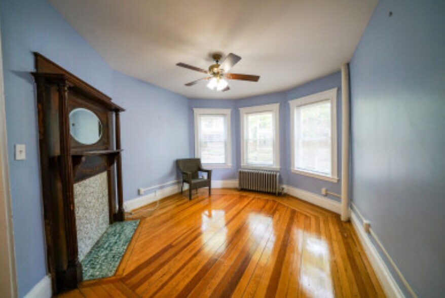 Primary Photo - 20 Winslow Rd