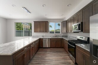 Building Photo - Coastal 3-Bedroom 2-Bathroom House with Hu...