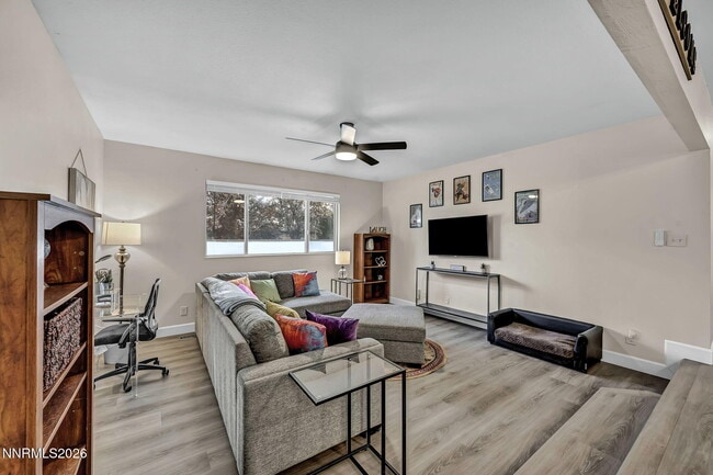 Building Photo - 1490 Foster Dr