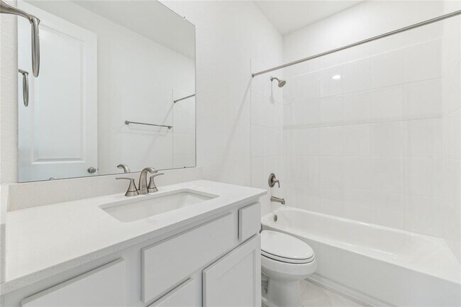 Building Photo - 21203 Electric Lgt Trl