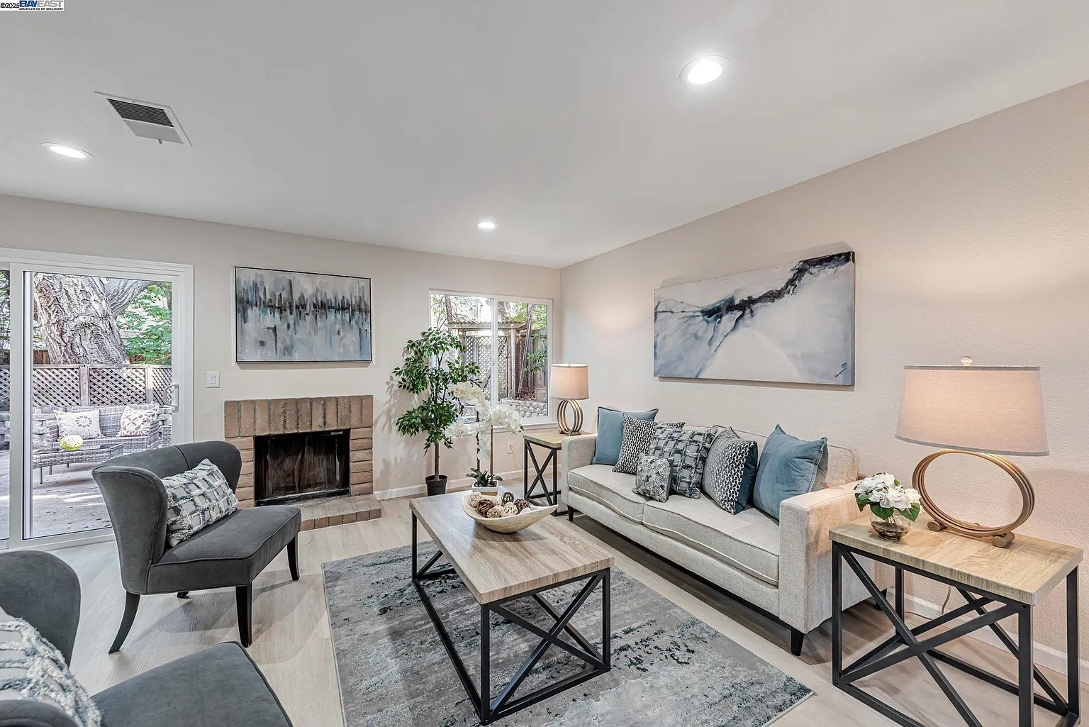 Building Photo - 7516 Silvertree Ln