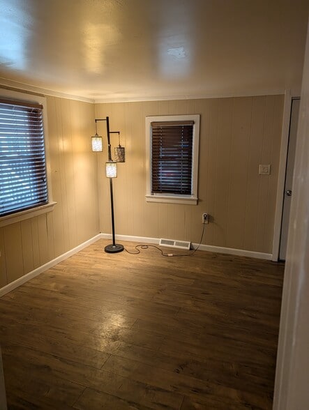 Living Room - 25 Walnut St