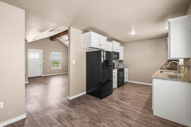 Building Photo - Modern Build in Abernathy, TX