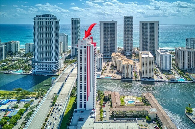 Building Photo - 2602 E Hallandale Beach Blvd