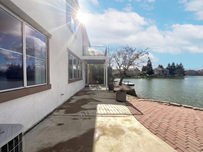 Building Photo - 2724 Bertolani Cir