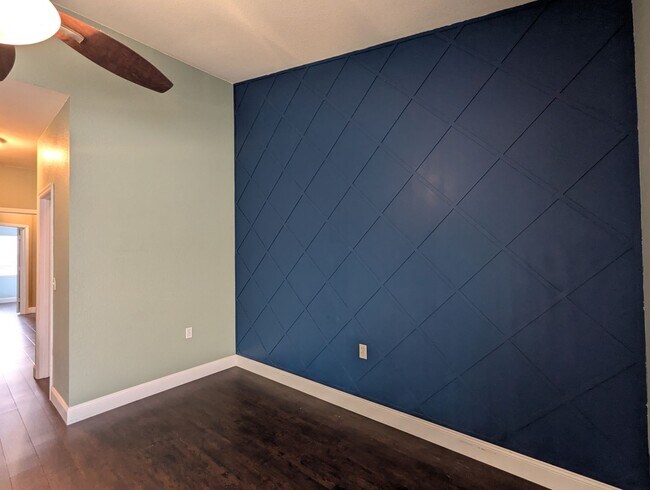 Building Photo - 2 Bedroom / 2.5 Bathroom Townhome – Magnolia Place