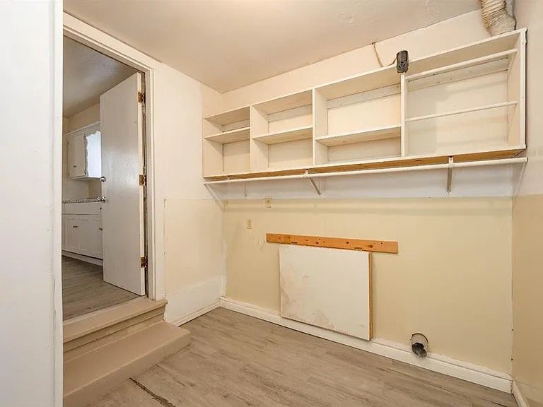 Building Photo - 9909 N McKinley Ave