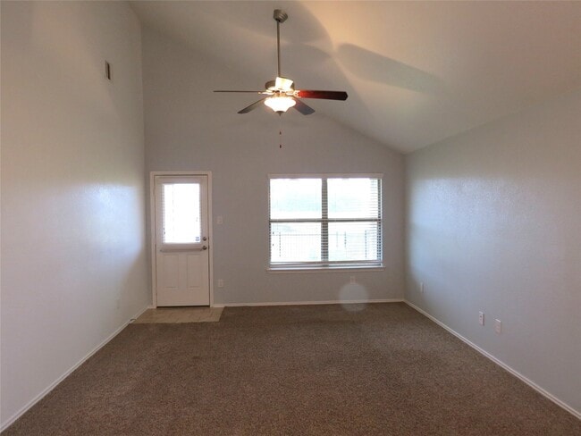 Building Photo - 9506 Paloma Creek Dr