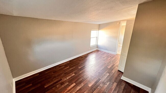 Building Photo - $300 off of a month of rent! Charming 3-Bedroom Home in Deltona! – Pets Welcome (Up to 30 lbs) – ...