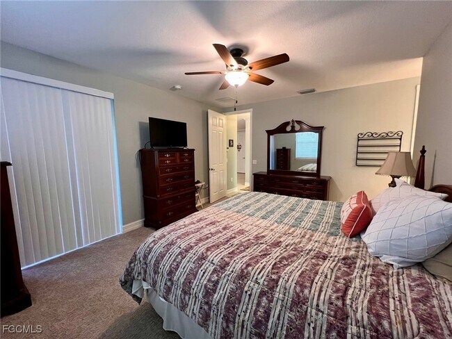 Building Photo - 12207 Lucca St