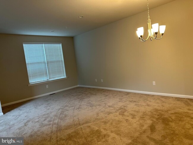 Building Photo - 707 McComb Pl