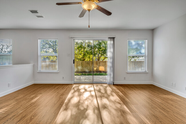 Family Room - 9859 Chelsea Cir