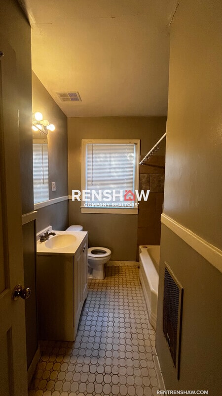 Building Photo - 2915 Felix Ave