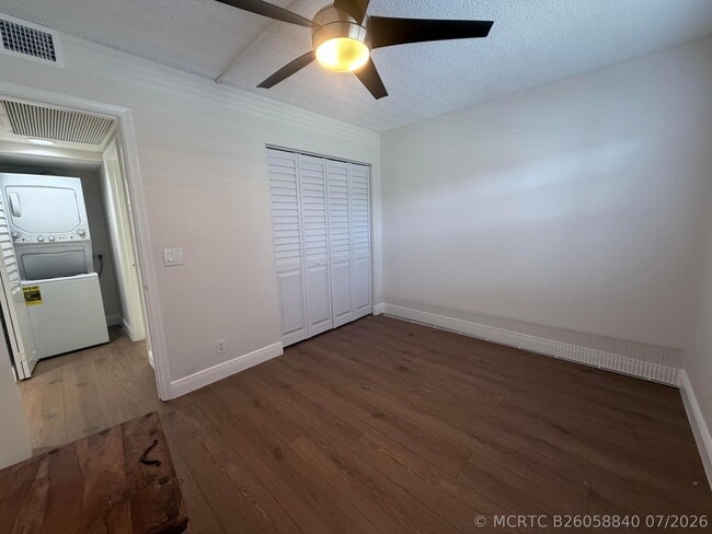 Building Photo - 800 SW 125th Way