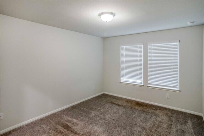 Building Photo - 5713 Pleasanton Pkwy