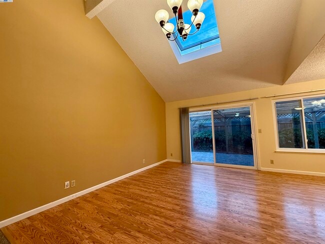 Building Photo - 10191 Yoshino Pl