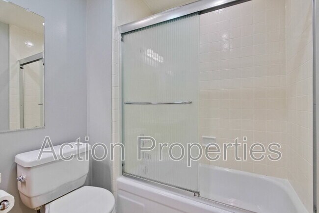 Building Photo - 505 Cypress Point Dr