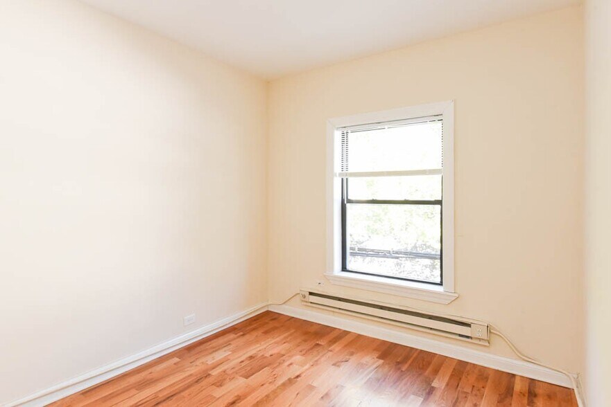 Building Photo - 1314 Oak Ave