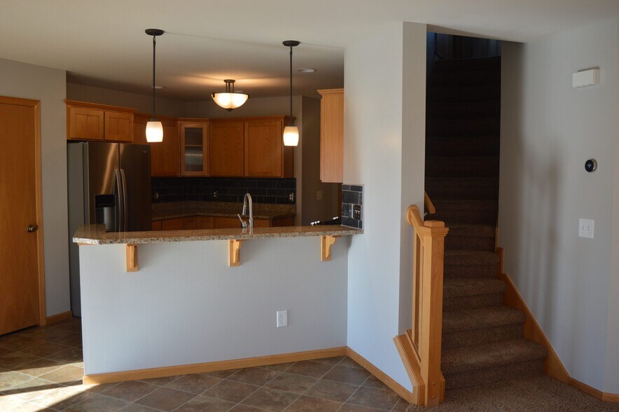 Building Photo - 8921 Snowberry Ln