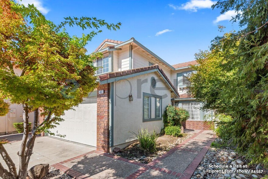 Building Photo - 493 Altamont Dr