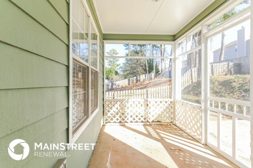 Building Photo - 852 New England Ct