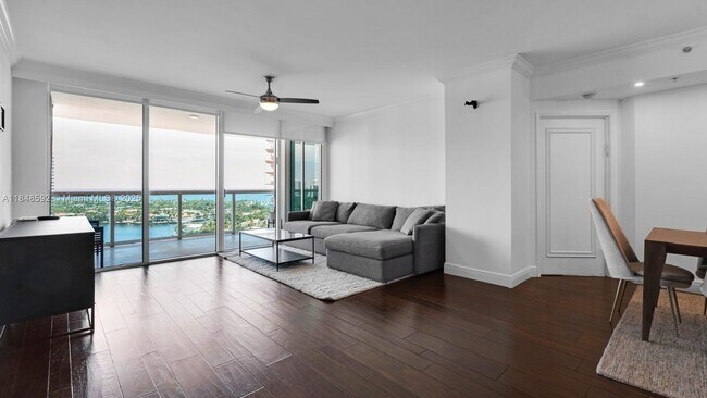 Building Photo - 19400 Turnberry Way