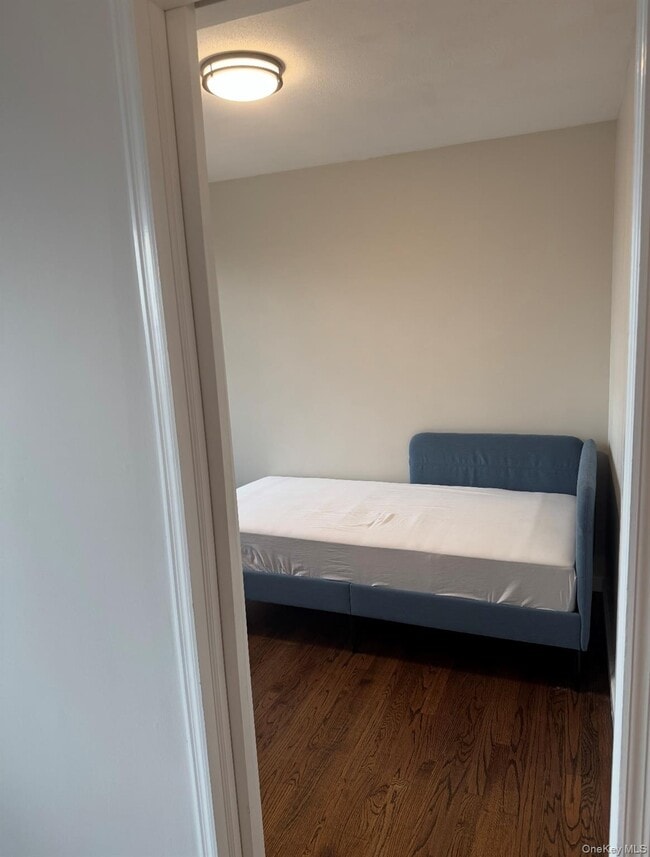 Building Photo - 235 W Park Ave