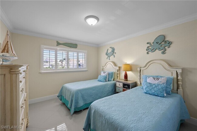 Building Photo - 2100 Gulf Shore Blvd N