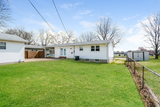 Building Photo - 760 Hazelvalley Dr